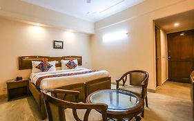 Fabhotel Comfort Residency II